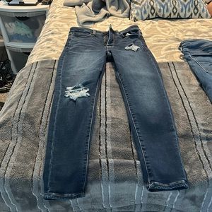 American Eagle Women’s Jeans size 6